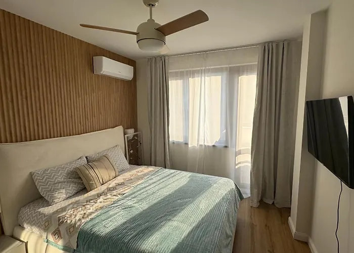 公寓 Comfort In - Modern, Bright By Flat Mаnаger 瓦爾納