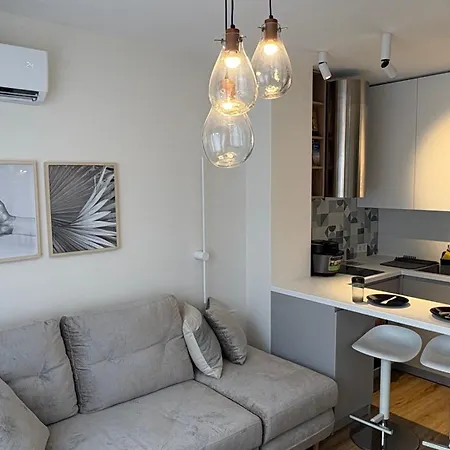 Comfort In - Modern, Bright By Flat Mаnаger Warna